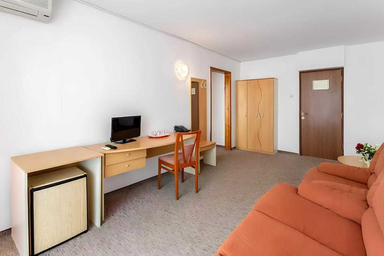 Hotel Aquapark Balada Saturn Μανγκάλια Εξωτερικό φωτογραφία